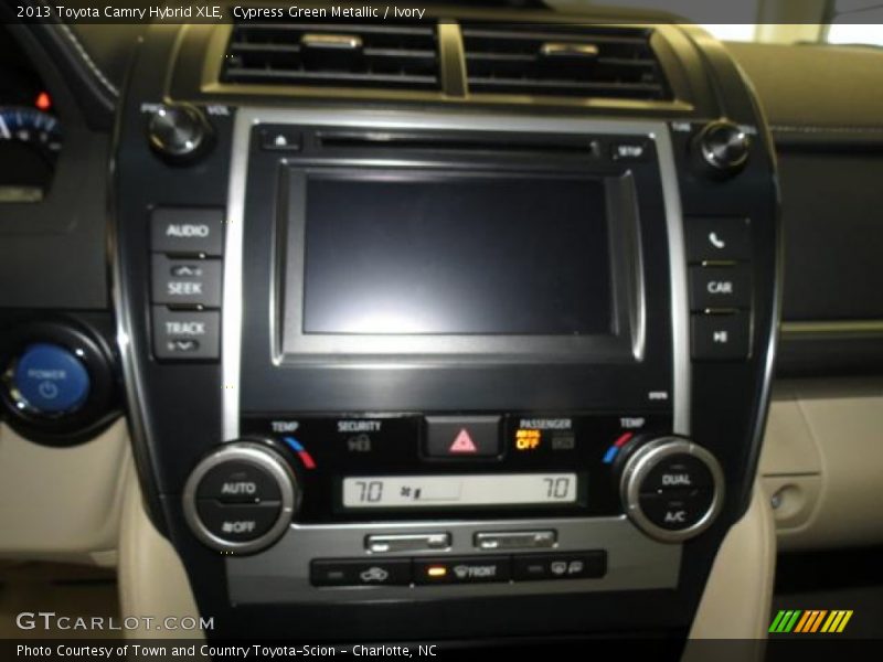 Cypress Green Metallic / Ivory 2013 Toyota Camry Hybrid XLE