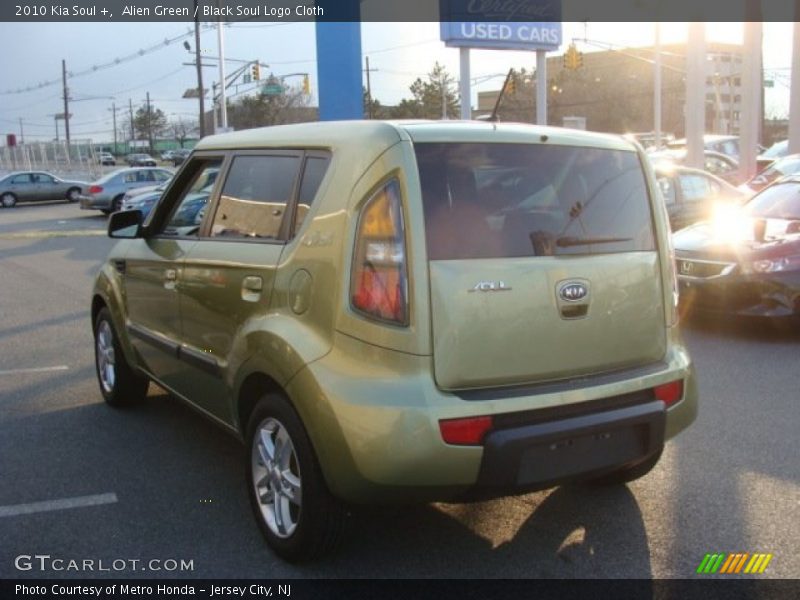 Alien Green / Black Soul Logo Cloth 2010 Kia Soul +