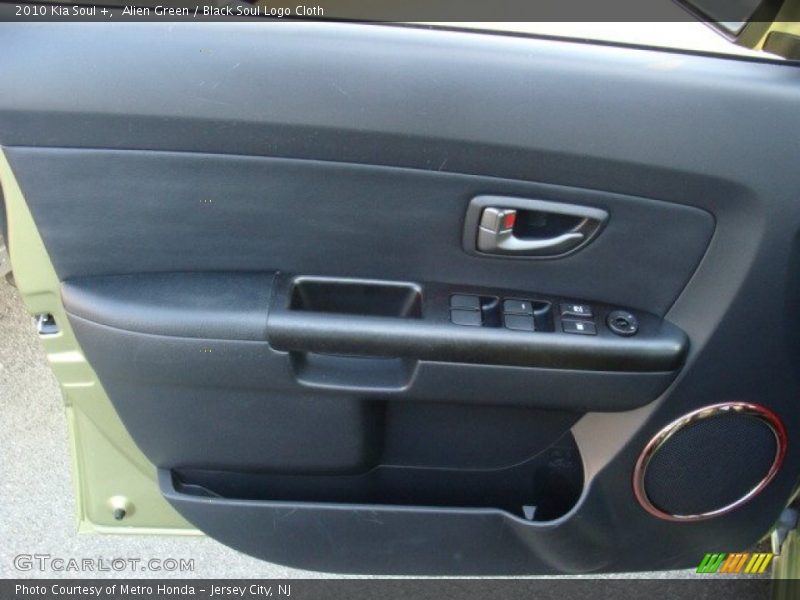 Alien Green / Black Soul Logo Cloth 2010 Kia Soul +