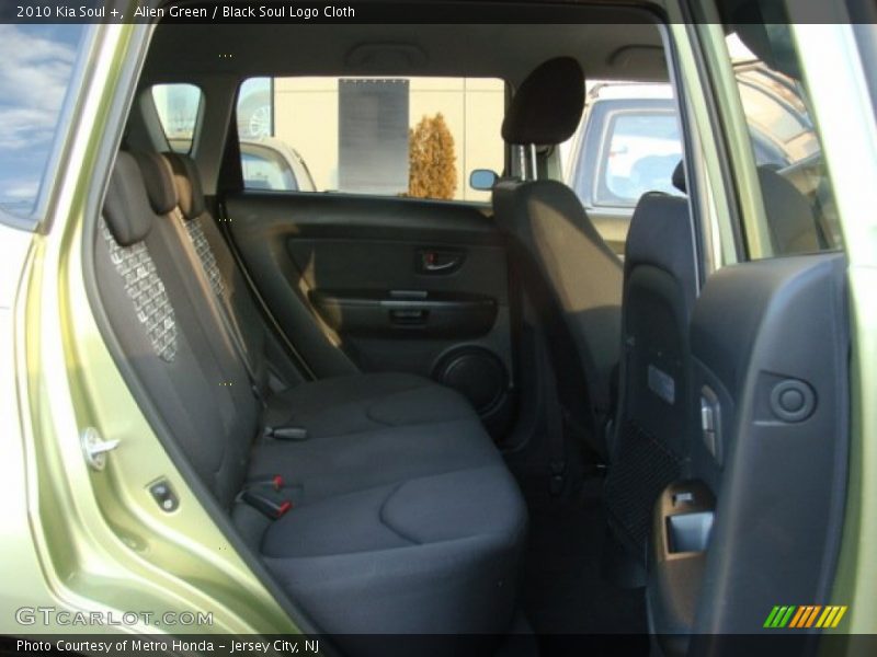 Alien Green / Black Soul Logo Cloth 2010 Kia Soul +