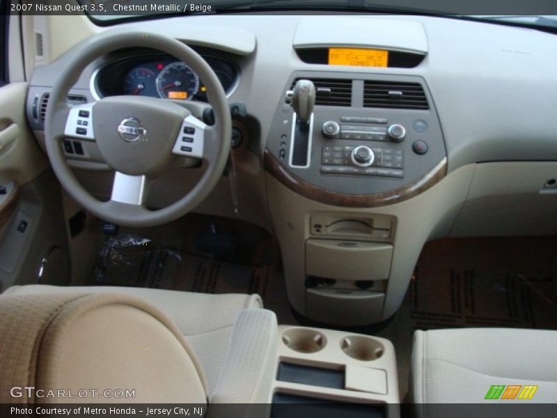Dashboard of 2007 Quest 3.5