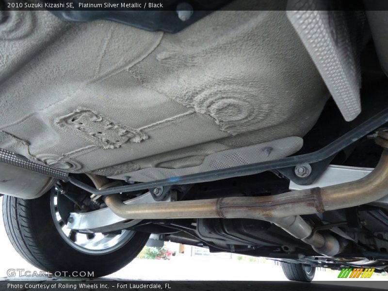 Undercarriage of 2010 Kizashi SE