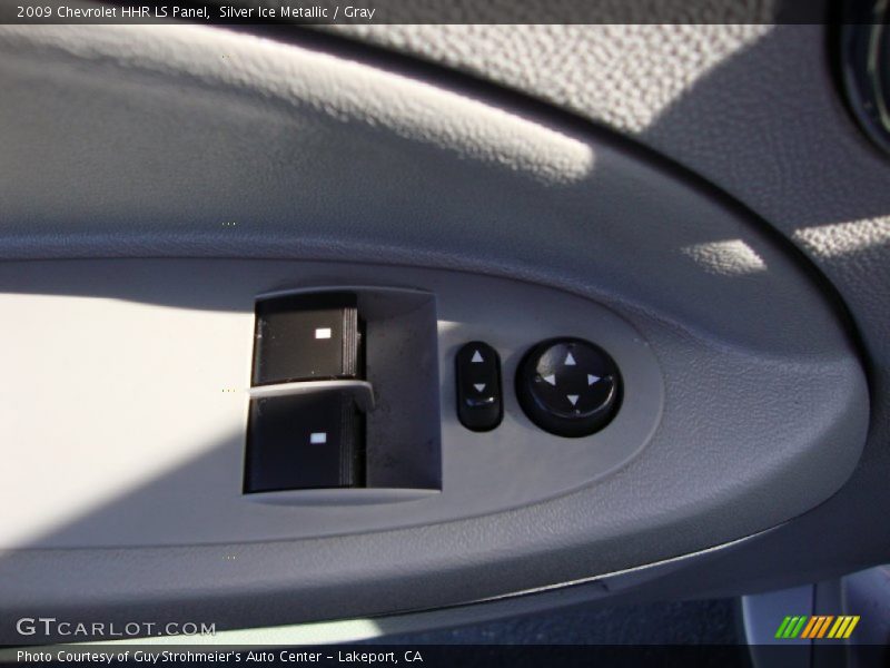 Silver Ice Metallic / Gray 2009 Chevrolet HHR LS Panel