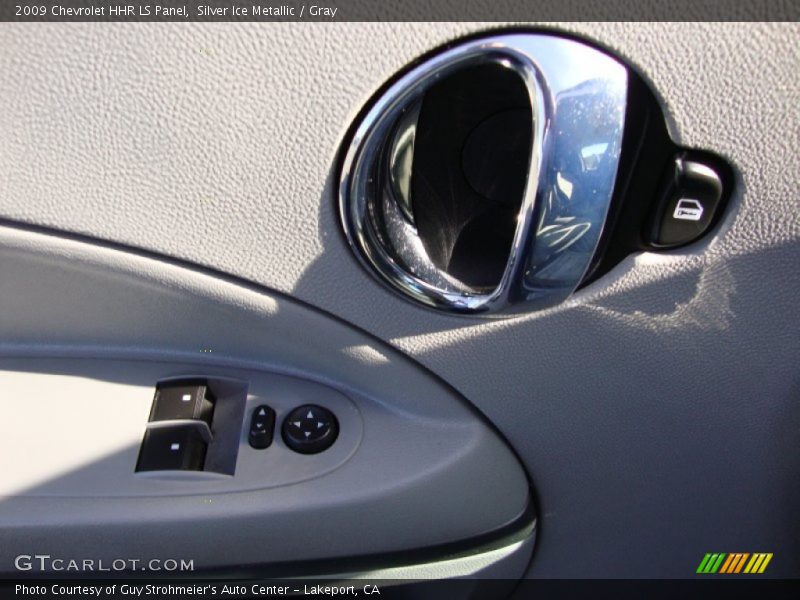 Silver Ice Metallic / Gray 2009 Chevrolet HHR LS Panel
