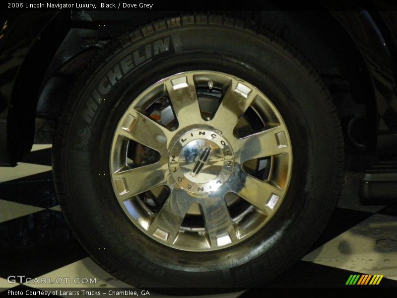 Black / Dove Grey 2006 Lincoln Navigator Luxury