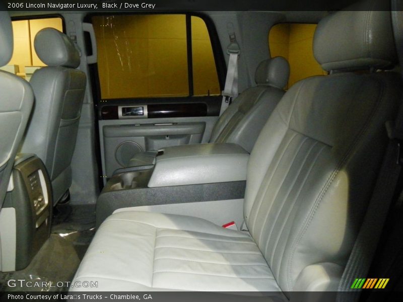 Black / Dove Grey 2006 Lincoln Navigator Luxury