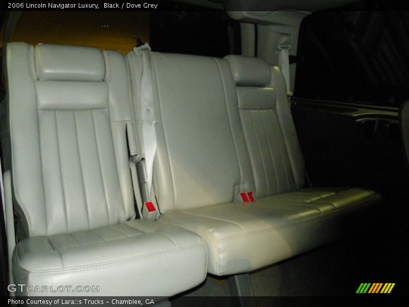 Black / Dove Grey 2006 Lincoln Navigator Luxury
