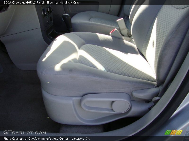 Silver Ice Metallic / Gray 2009 Chevrolet HHR LS Panel