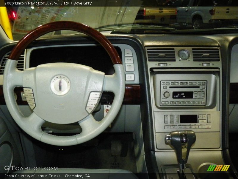 Black / Dove Grey 2006 Lincoln Navigator Luxury