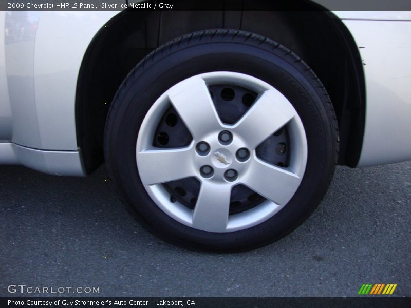 Silver Ice Metallic / Gray 2009 Chevrolet HHR LS Panel