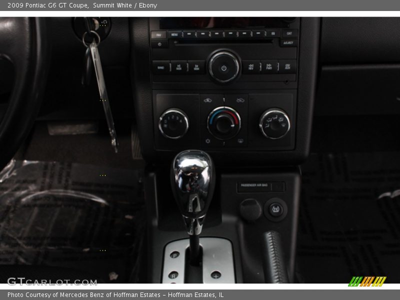 Summit White / Ebony 2009 Pontiac G6 GT Coupe