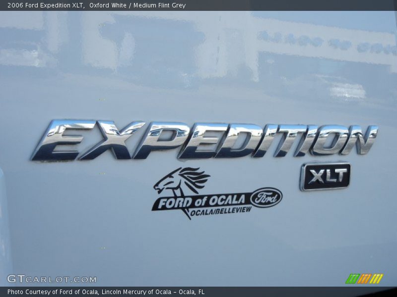 Oxford White / Medium Flint Grey 2006 Ford Expedition XLT