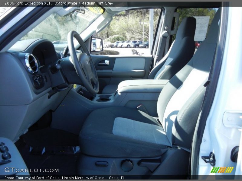  2006 Expedition XLT Medium Flint Grey Interior