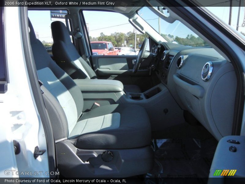 Oxford White / Medium Flint Grey 2006 Ford Expedition XLT