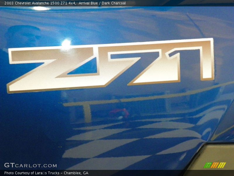 Arrival Blue / Dark Charcoal 2003 Chevrolet Avalanche 1500 Z71 4x4