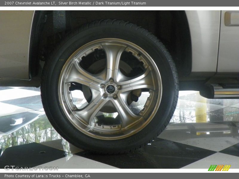 Silver Birch Metallic / Dark Titanium/Light Titanium 2007 Chevrolet Avalanche LT