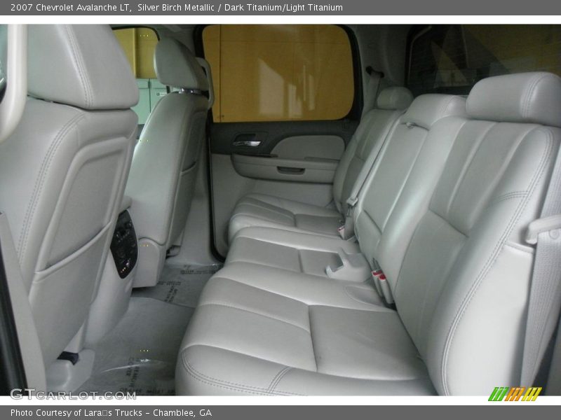 Silver Birch Metallic / Dark Titanium/Light Titanium 2007 Chevrolet Avalanche LT