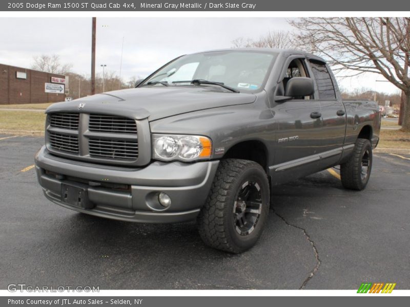 Mineral Gray Metallic / Dark Slate Gray 2005 Dodge Ram 1500 ST Quad Cab 4x4