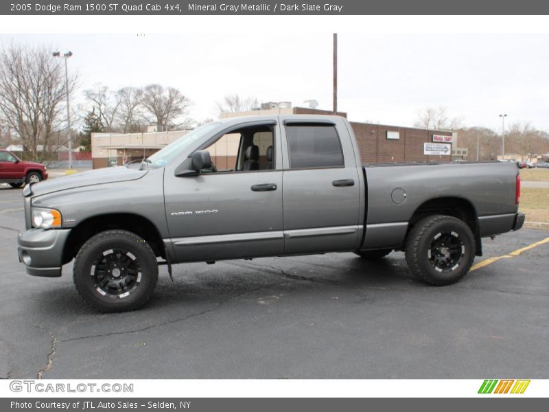 Mineral Gray Metallic / Dark Slate Gray 2005 Dodge Ram 1500 ST Quad Cab 4x4