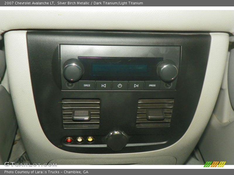 Silver Birch Metallic / Dark Titanium/Light Titanium 2007 Chevrolet Avalanche LT