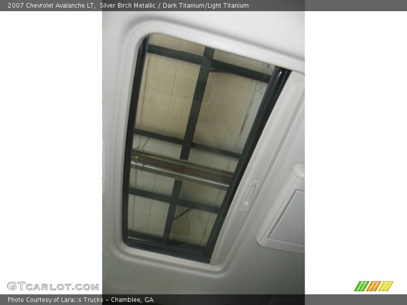 Silver Birch Metallic / Dark Titanium/Light Titanium 2007 Chevrolet Avalanche LT