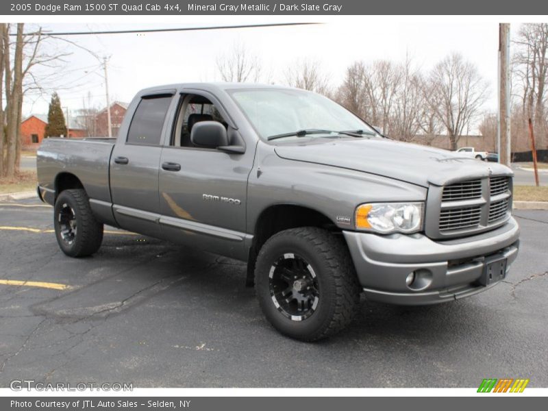 Mineral Gray Metallic / Dark Slate Gray 2005 Dodge Ram 1500 ST Quad Cab 4x4
