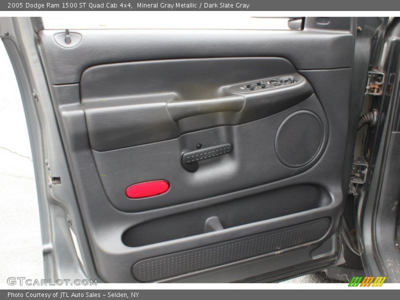 Mineral Gray Metallic / Dark Slate Gray 2005 Dodge Ram 1500 ST Quad Cab 4x4