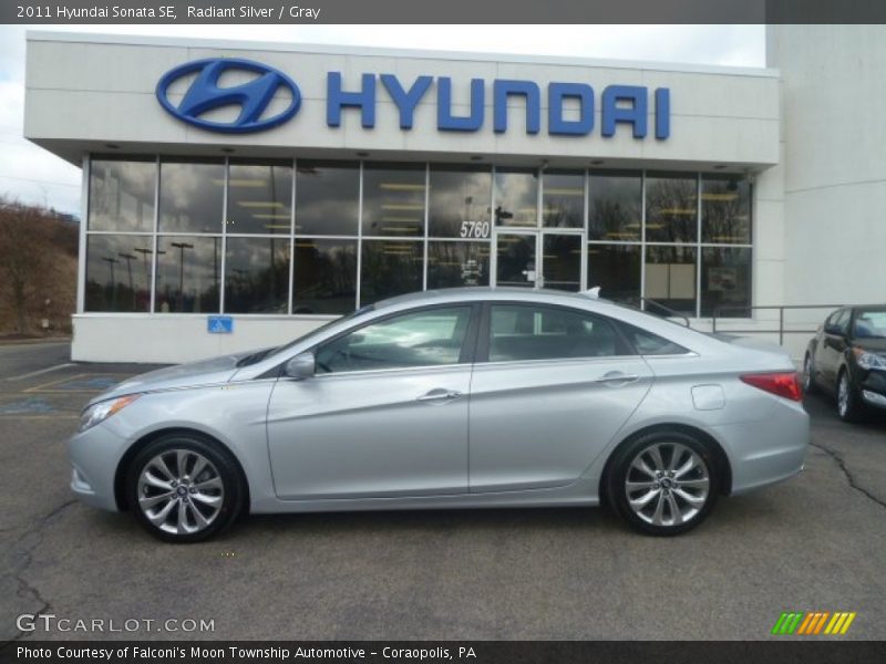 Radiant Silver / Gray 2011 Hyundai Sonata SE