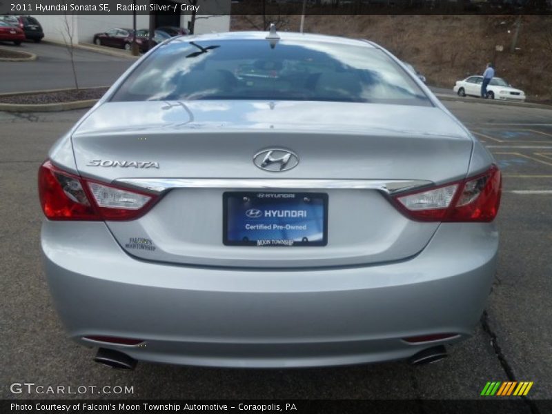 Radiant Silver / Gray 2011 Hyundai Sonata SE