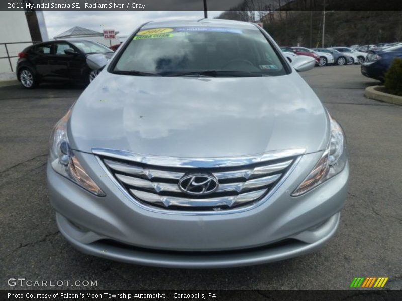 Radiant Silver / Gray 2011 Hyundai Sonata SE