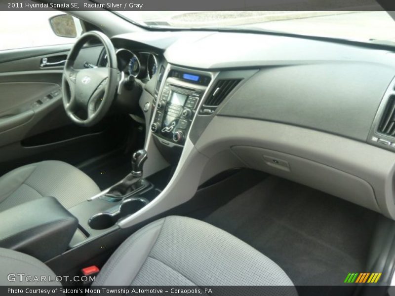 Radiant Silver / Gray 2011 Hyundai Sonata SE