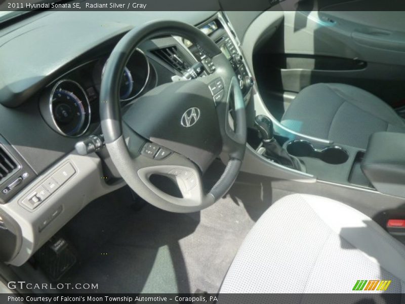 Radiant Silver / Gray 2011 Hyundai Sonata SE