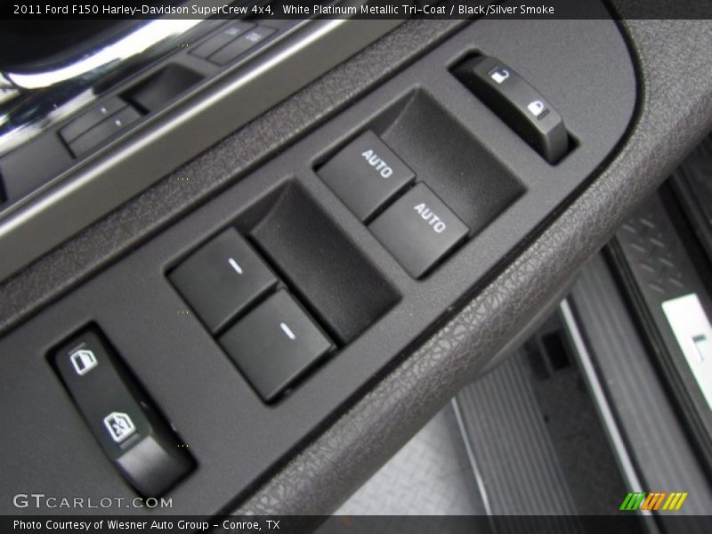 White Platinum Metallic Tri-Coat / Black/Silver Smoke 2011 Ford F150 Harley-Davidson SuperCrew 4x4