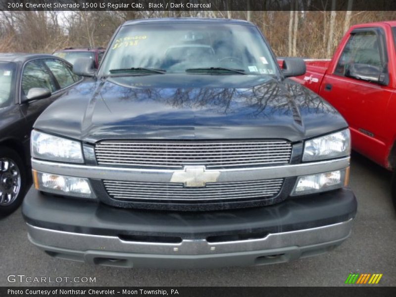 Black / Dark Charcoal 2004 Chevrolet Silverado 1500 LS Regular Cab