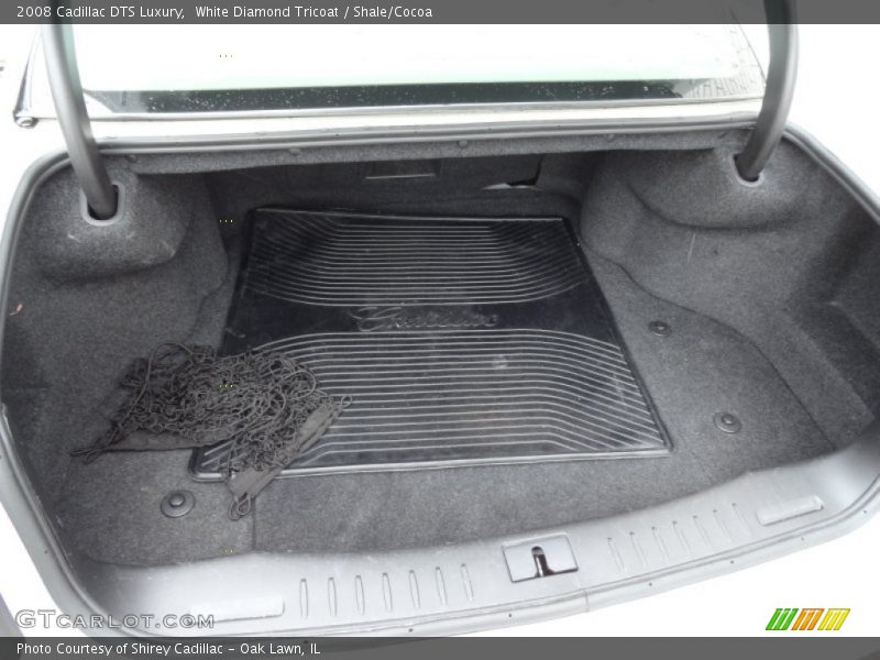  2008 DTS Luxury Trunk
