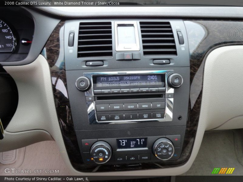 White Diamond Tricoat / Shale/Cocoa 2008 Cadillac DTS Luxury