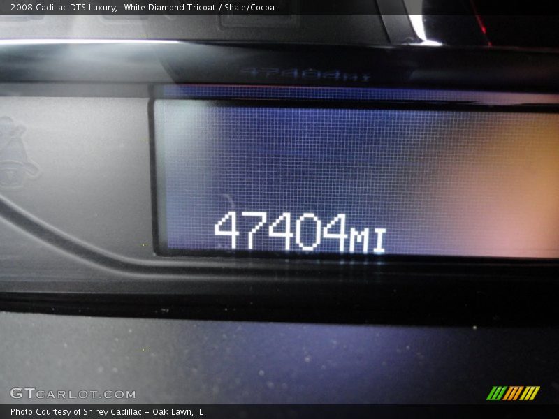 White Diamond Tricoat / Shale/Cocoa 2008 Cadillac DTS Luxury