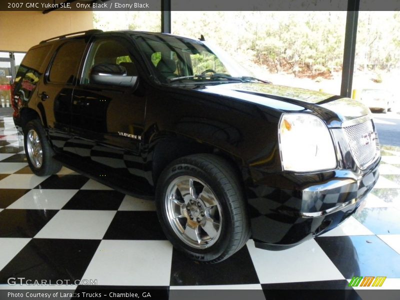 Onyx Black / Ebony Black 2007 GMC Yukon SLE