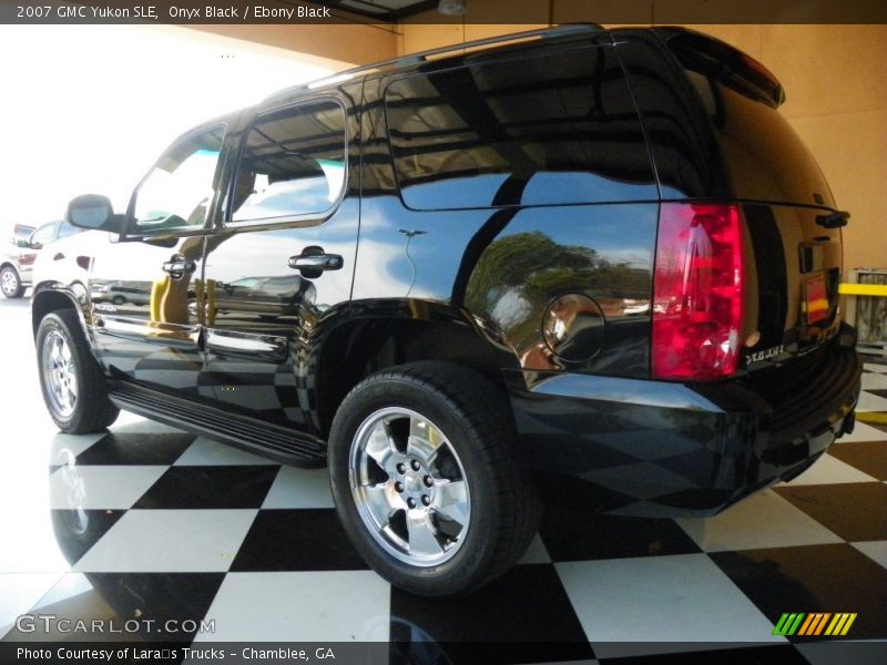 Onyx Black / Ebony Black 2007 GMC Yukon SLE