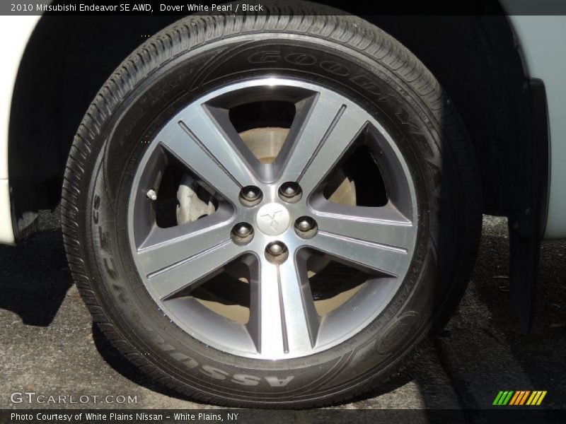 Dover White Pearl / Black 2010 Mitsubishi Endeavor SE AWD