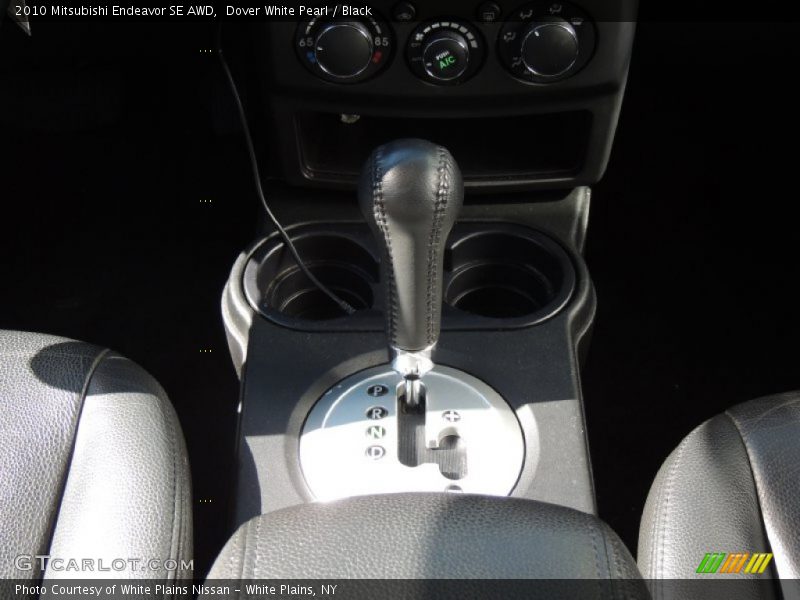 Dover White Pearl / Black 2010 Mitsubishi Endeavor SE AWD