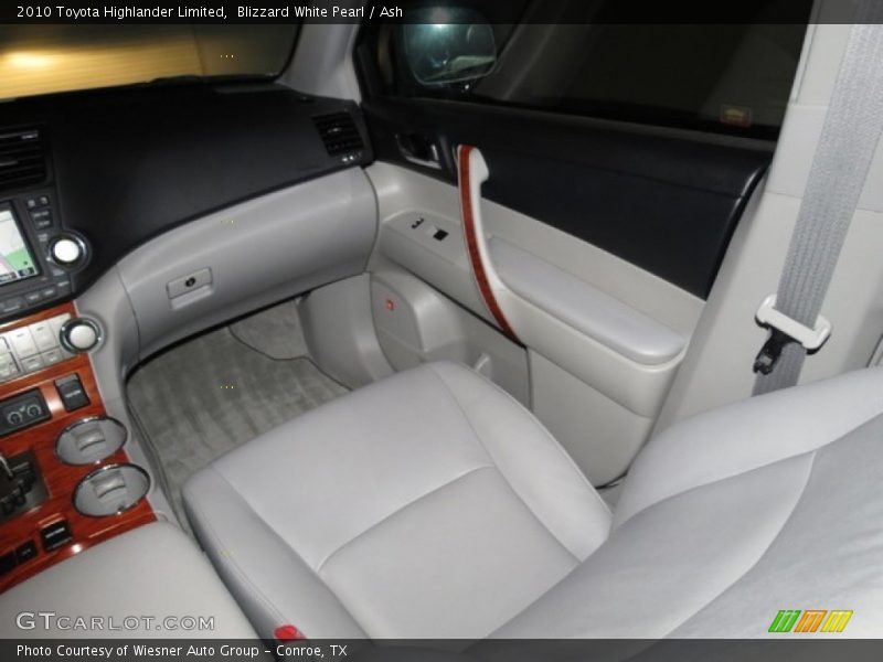Blizzard White Pearl / Ash 2010 Toyota Highlander Limited