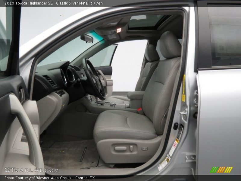 Classic Silver Metallic / Ash 2010 Toyota Highlander SE