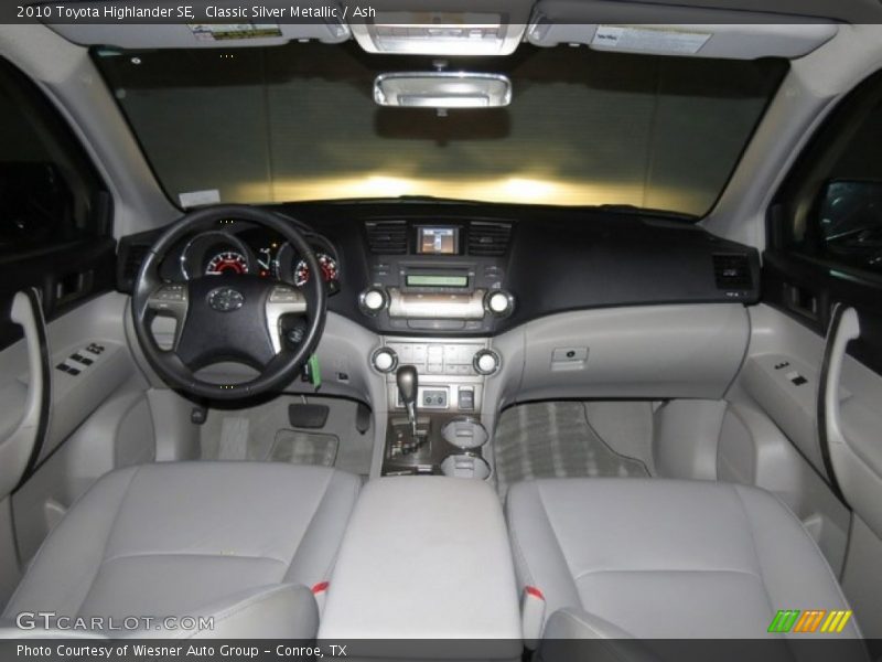 Classic Silver Metallic / Ash 2010 Toyota Highlander SE