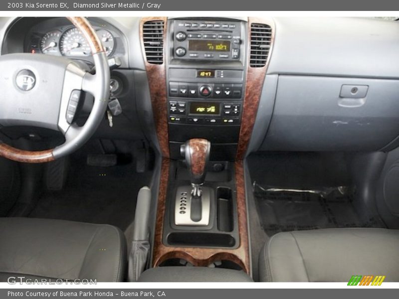 Diamond Silver Metallic / Gray 2003 Kia Sorento EX