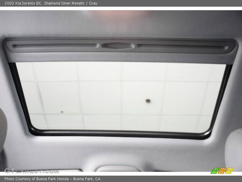 Diamond Silver Metallic / Gray 2003 Kia Sorento EX