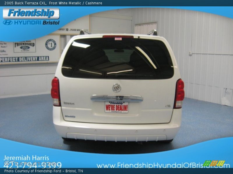 Frost White Metallic / Cashmere 2005 Buick Terraza CXL
