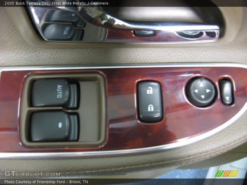 Frost White Metallic / Cashmere 2005 Buick Terraza CXL