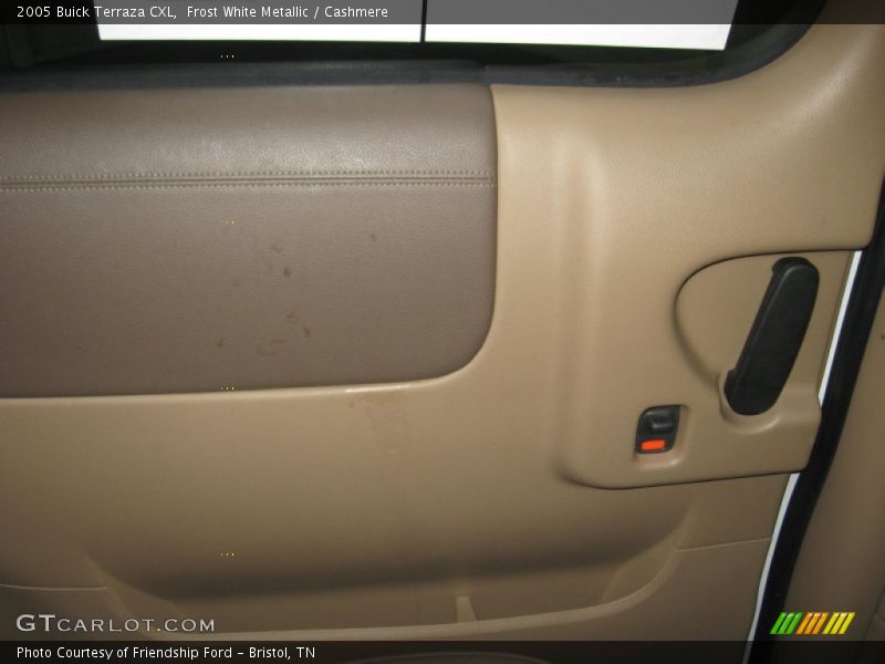 Frost White Metallic / Cashmere 2005 Buick Terraza CXL