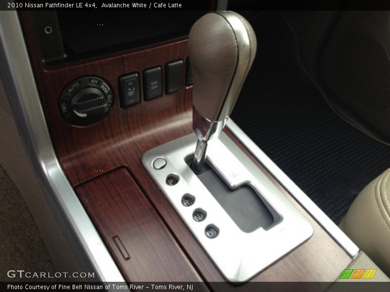 Avalanche White / Cafe Latte 2010 Nissan Pathfinder LE 4x4